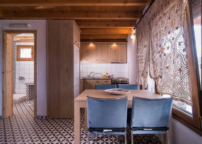 Amaryllis Τορώνη